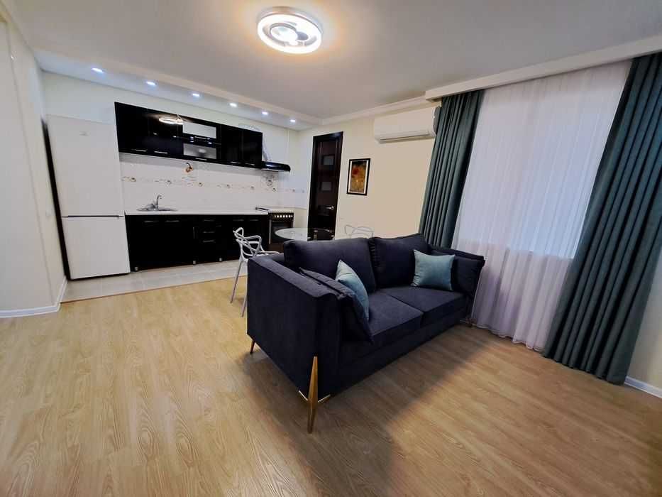 Срочно сдаётся 1 ком/1/5 на Мирзо Улугбекском Ор-р Максим Горький