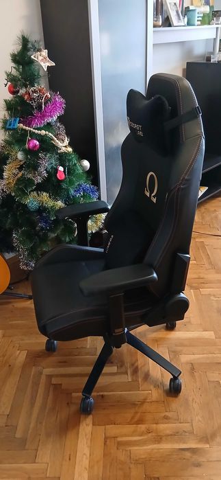 Геймърски стол Secret Lab Omega 295 лв