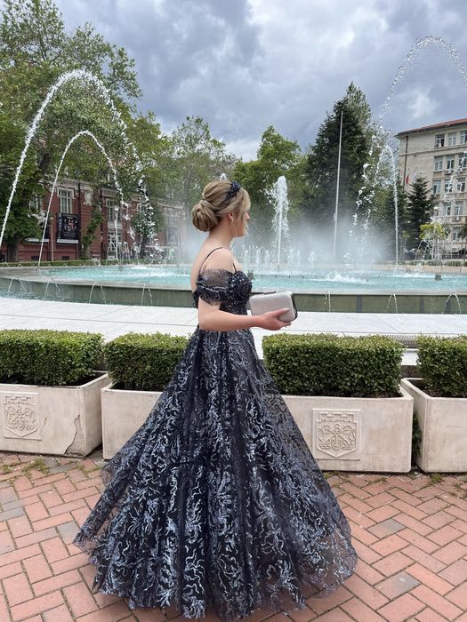 Абитуриентска рокля + подарък диадема