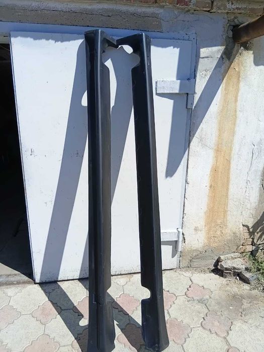 Продам пороги на машину