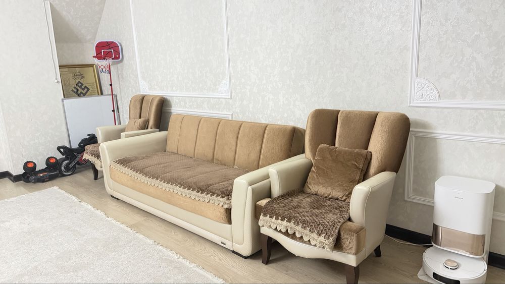 Продам диван + 2 кресла