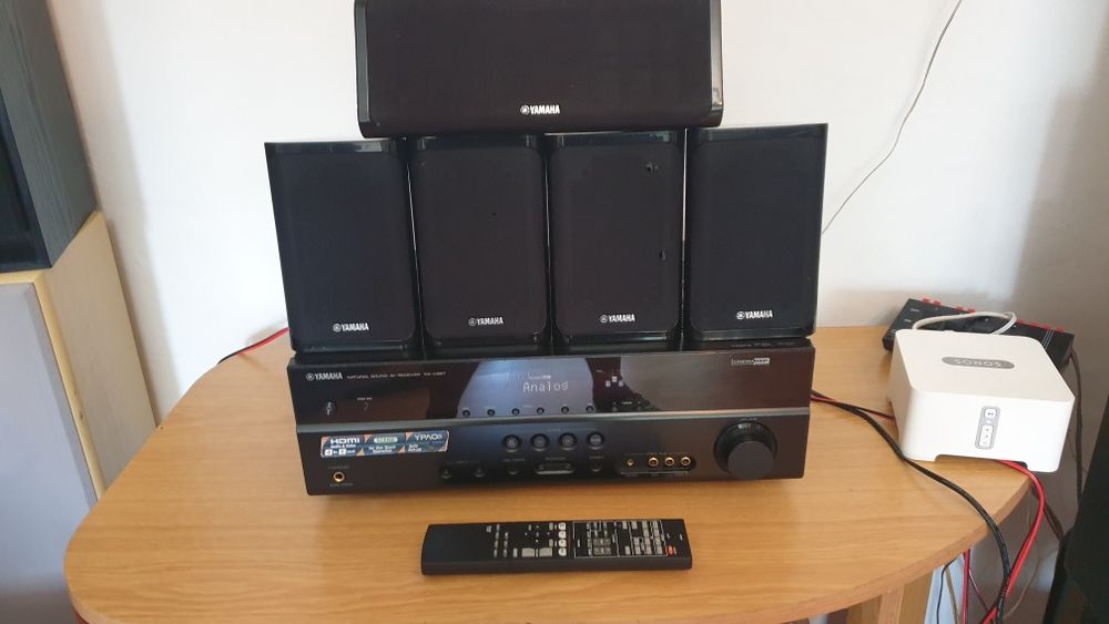 Boxe/sateliti Canton, Yamaha