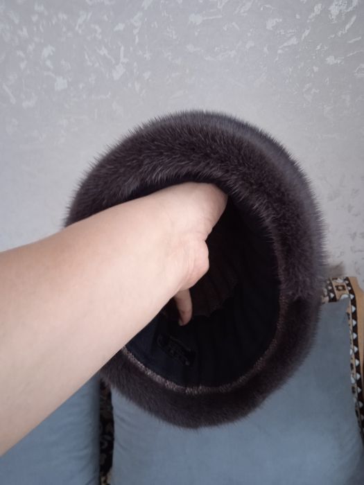 Продам зимнюю шапку