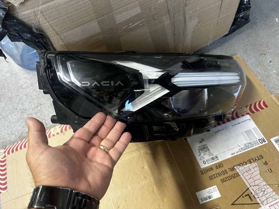 Far dreapta full led dacia duster 3.dacia bigster.cod:260107725.R.