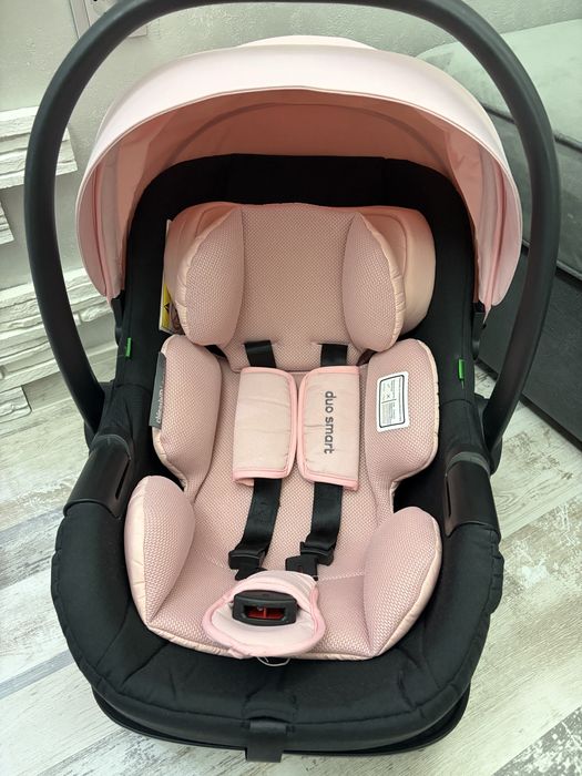 Столче за кола Chipolino Duo Smart i-Size + ISOFIX база