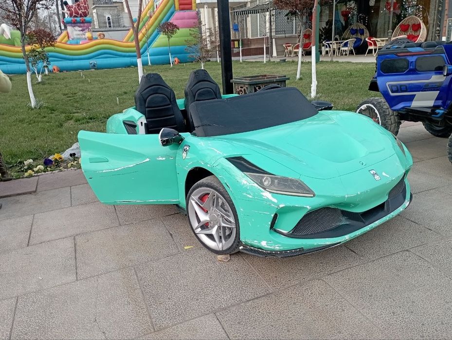 Детская машинка Феррари