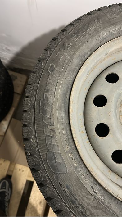 Зимний комплект с дисками 185/65/R14