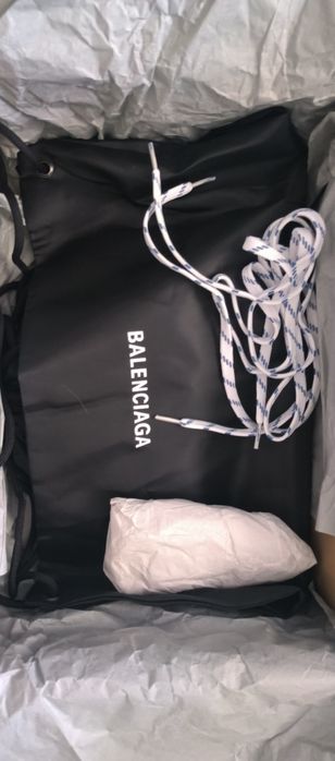 Balenciaga Cargo