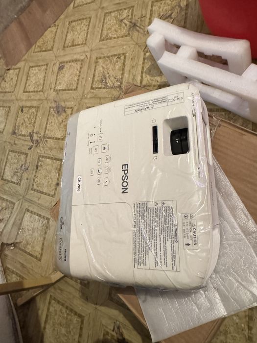 Проектор Epson CB-W06