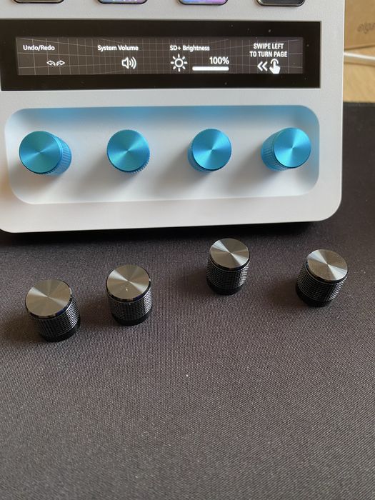 STREAM DECK + (White) + XLR Dock Bundle + Blue Dials Set