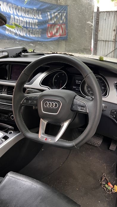 Volan model nou AUDI A4/A5/Q3/Q5 S-line piele perforata impecabil