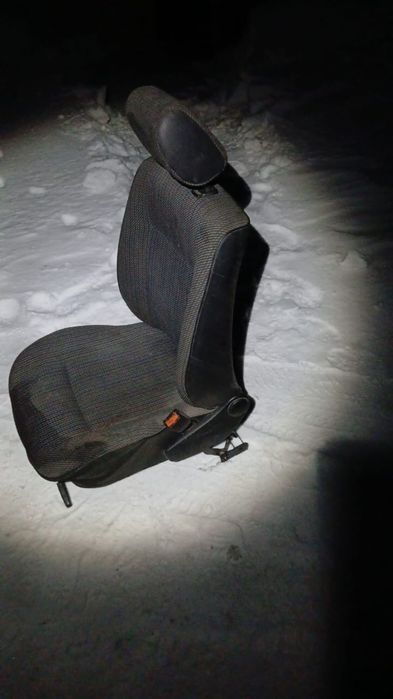 переднее сиденье Volkswagen Passat B3