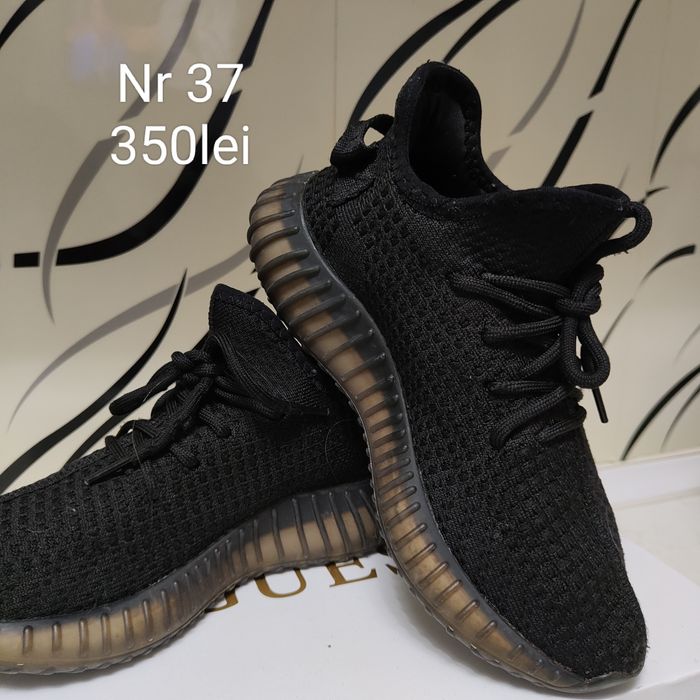 Ghete piele, Adidas Yasy diverse Tom Taylor