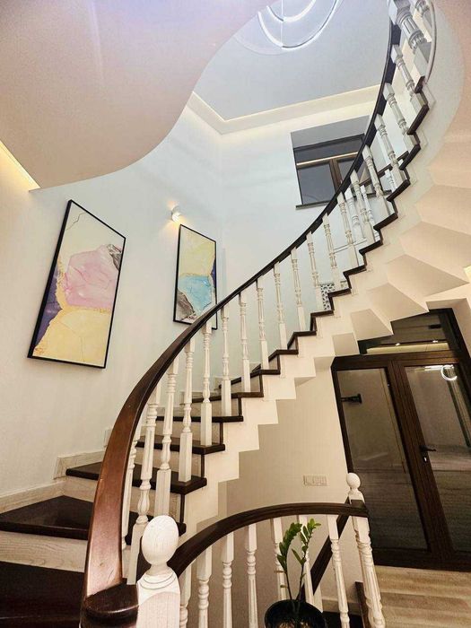 Белоснежный дом на Мирзо-Улугбеке