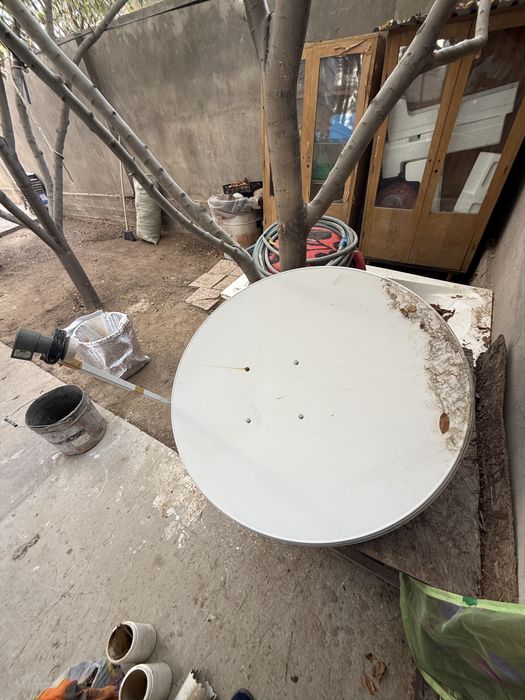 Спутниковый антенна