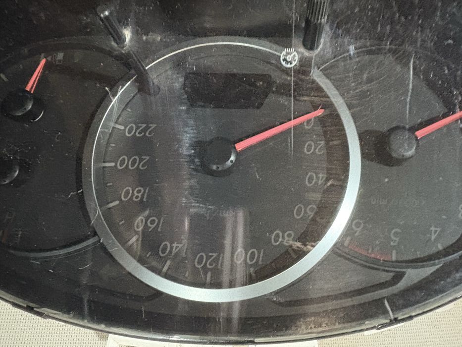 Mazda 5 2007 година 2.0cd Километраж