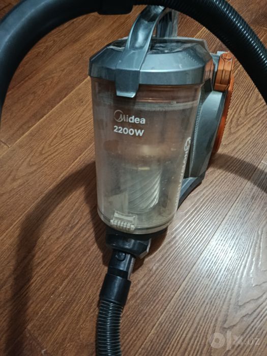 Свой пылесос Midea