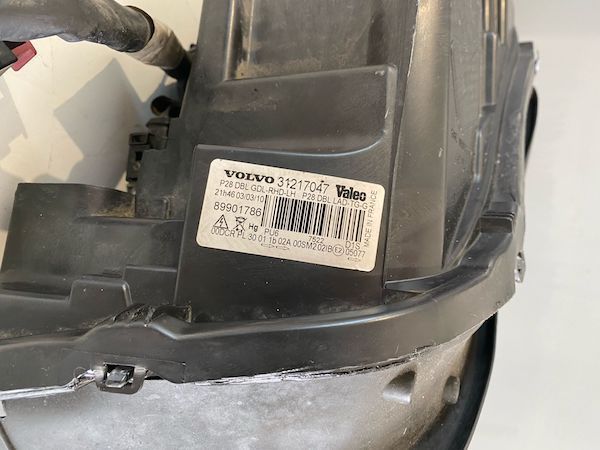 Far Stanga Xenon Lupa Adaptiv Volvo XC90 2007-2010 31217047