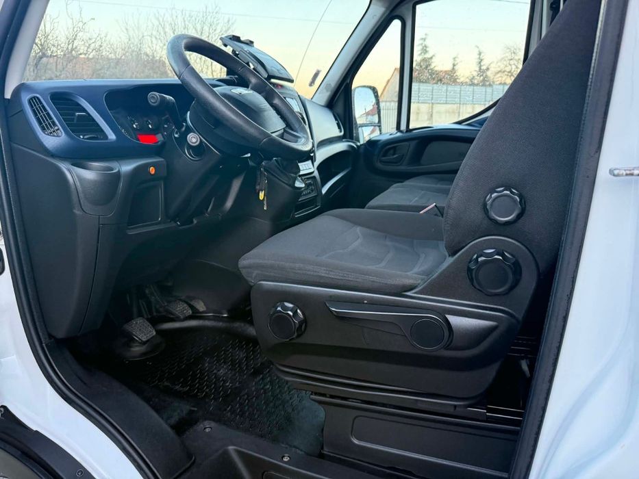 Iveco Daily  15 Europaleti 3,5 T Cu Lift Hidraulic 1 T  6.20 lungime