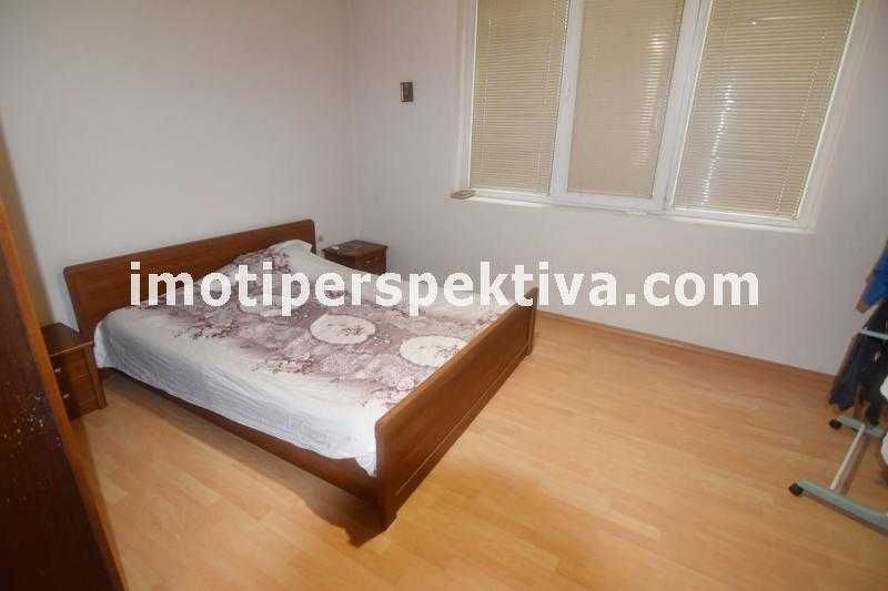 Продава се Тристаен апартамент в Пловдив, Център - 75 кв.м за 2800 €/кв.м - Снимка #4