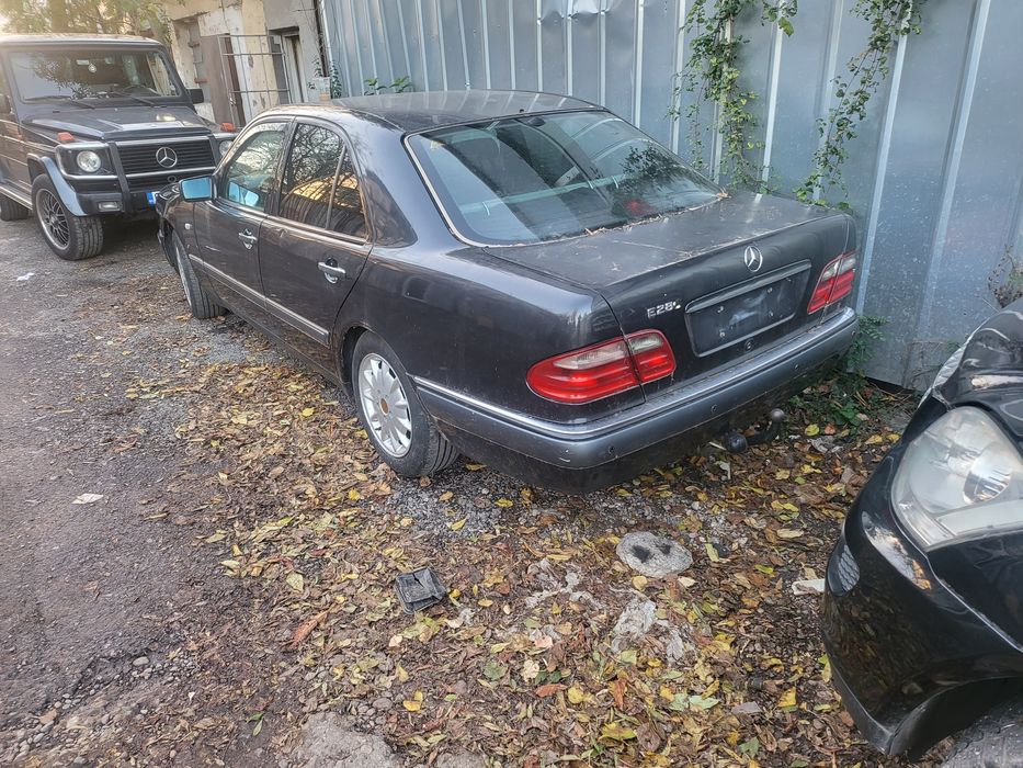 Мерцедес В210 Е280 Mercedes W210 E280 на части