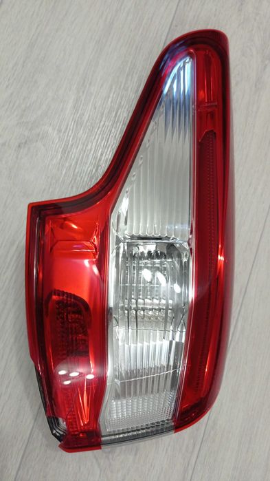 фонарь на кашкай 14 года с водительской стороны на крыле, оригинал