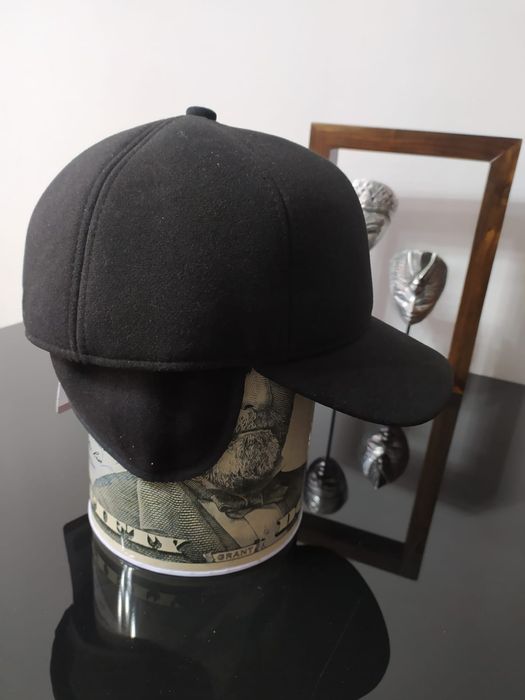 Продам зимнюю кепку