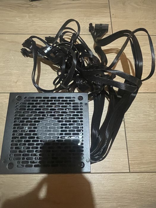 Блок питания 1000W RX-R7 (80 PLUS Bronze)