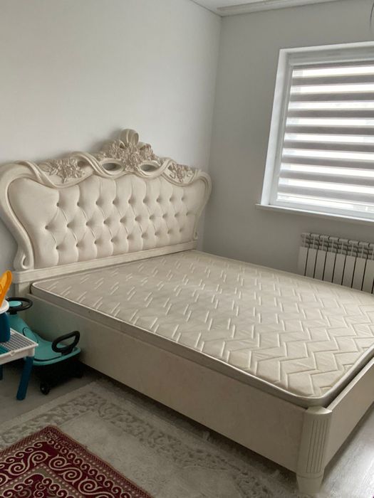 Диван сатылады