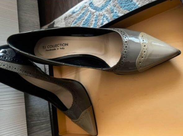 Замонавий аёллар туфлиси