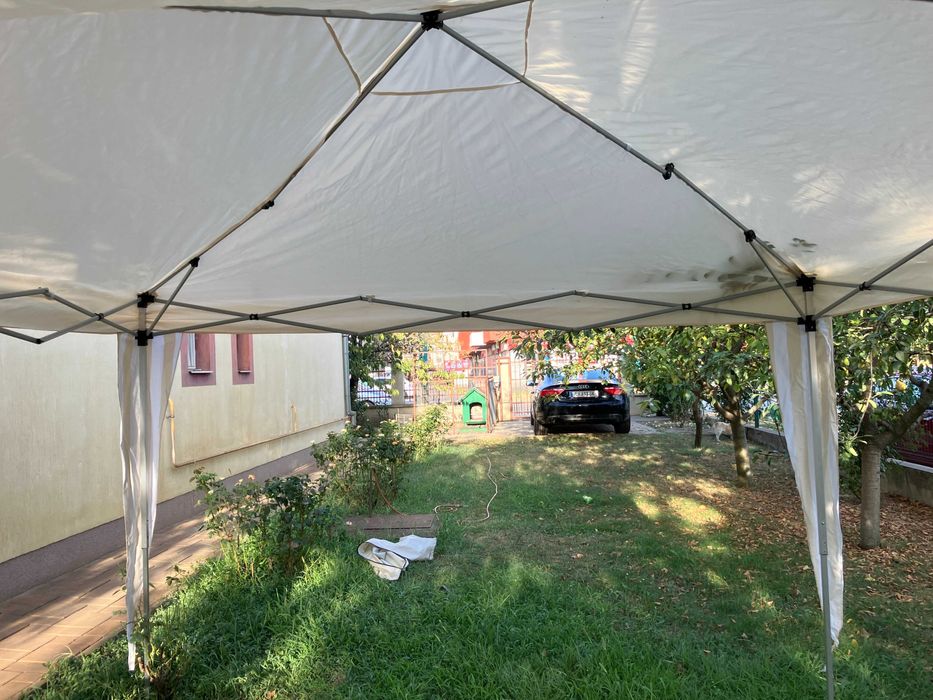 Cort / umbrela de soare