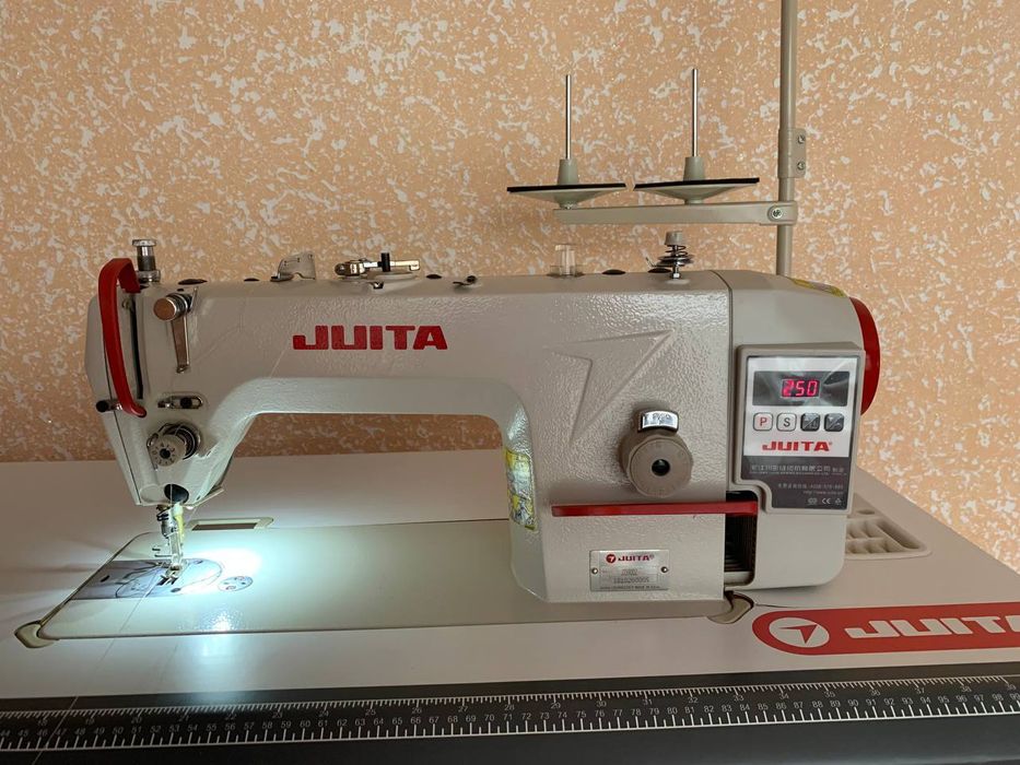 JUITA TIKISH MASHINASI zo'r holatda yangidek