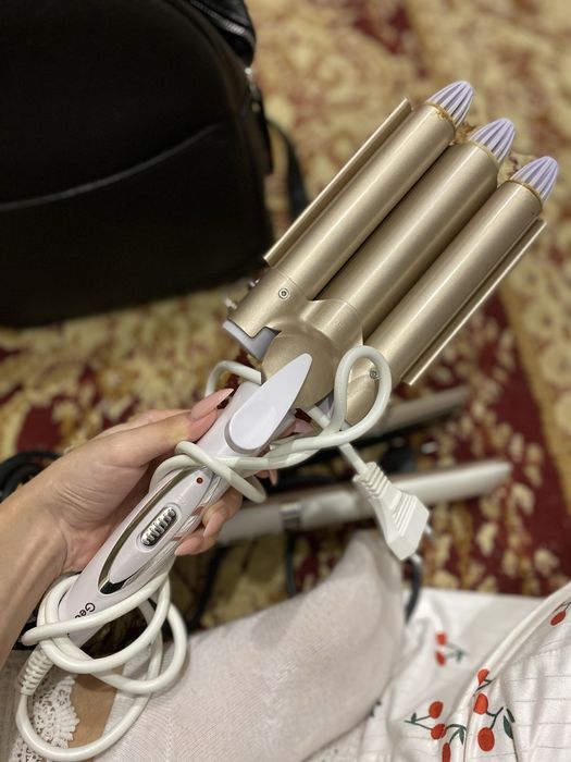 Сумки, фен, плойка, утежок