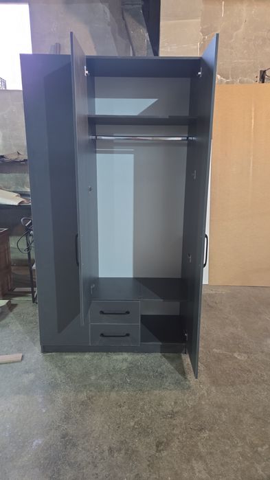 Продам новый шкаф