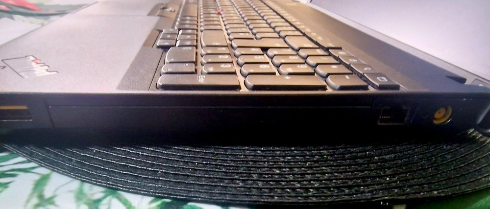 IBM Lenovo Thinkpad Edge E530 i5-3210m 8GB 128SSD+512HDD