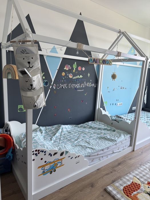 Детски легла тип къщичка 2бр