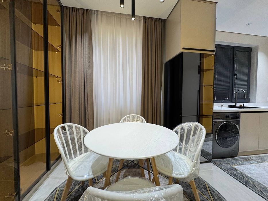 Продается 3 комнатная квартира ремонт Г.Лопатина/Ю.Раджабий Интерпол