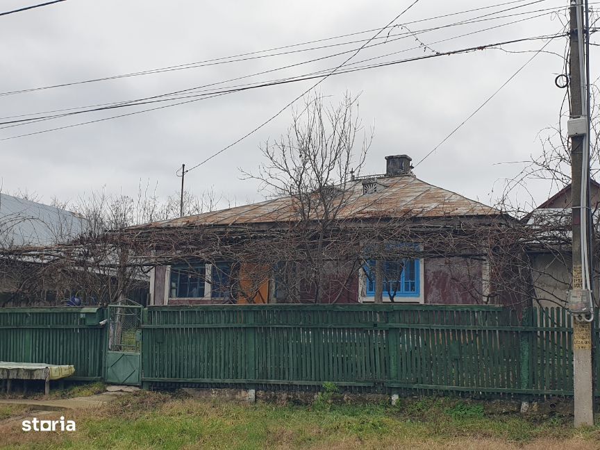 Vulturi ( Vanatori )- IASI – Casă + teren 907 mp- 8.5 km pana in Copou