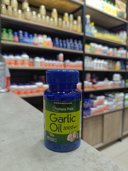 Puritan's pride garlic oil 1000 mg 100 softgels