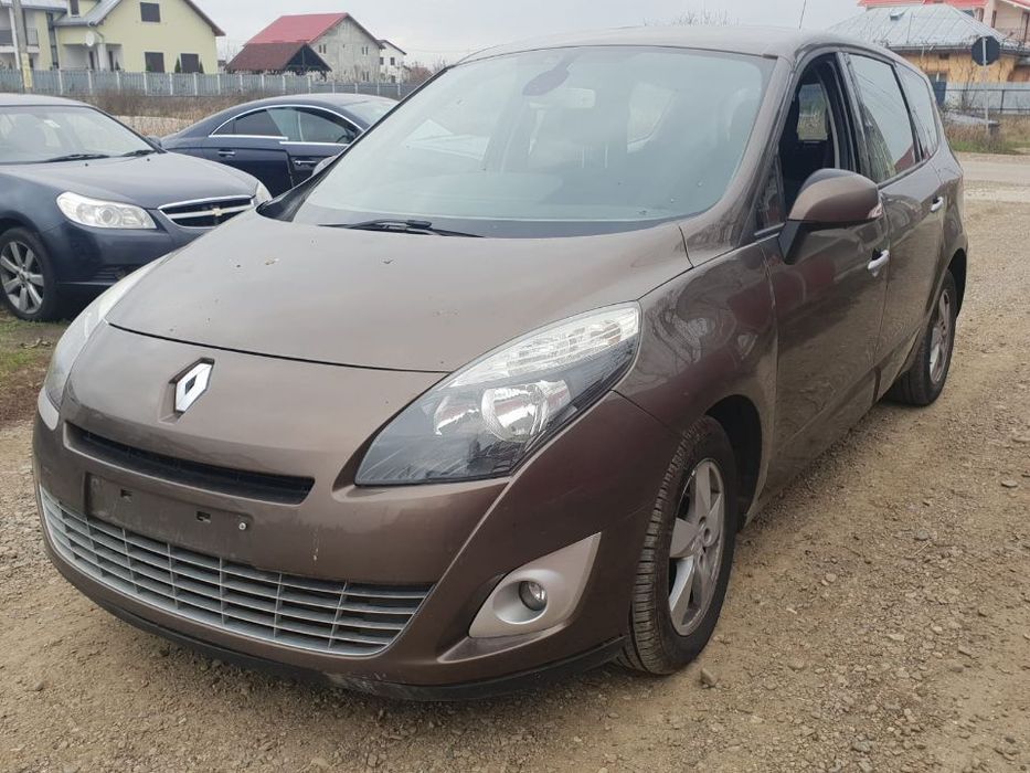 bara fata spate capota trager calandru armatura haion portbagaj grila radiator masca Renault Grand Scenic 3 2009 motor 1.5dci 109cp k9k dezmembrez dezmembrari