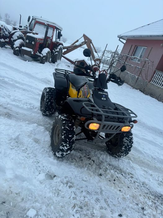 Vând atv polaris 330cc