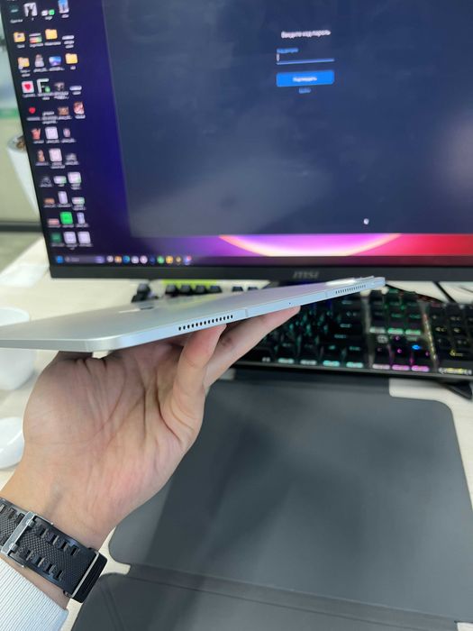 IPad Pro 13 M4 chip (esim) + Pencil Pro sovg'aga