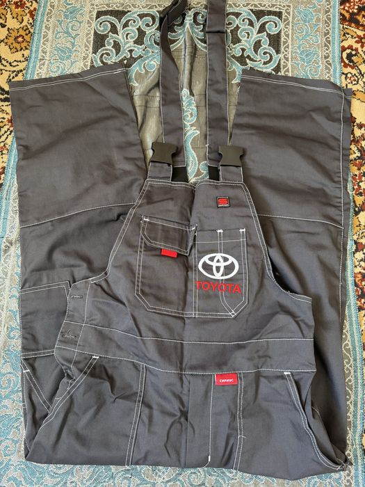 Спецодежда  Toyota