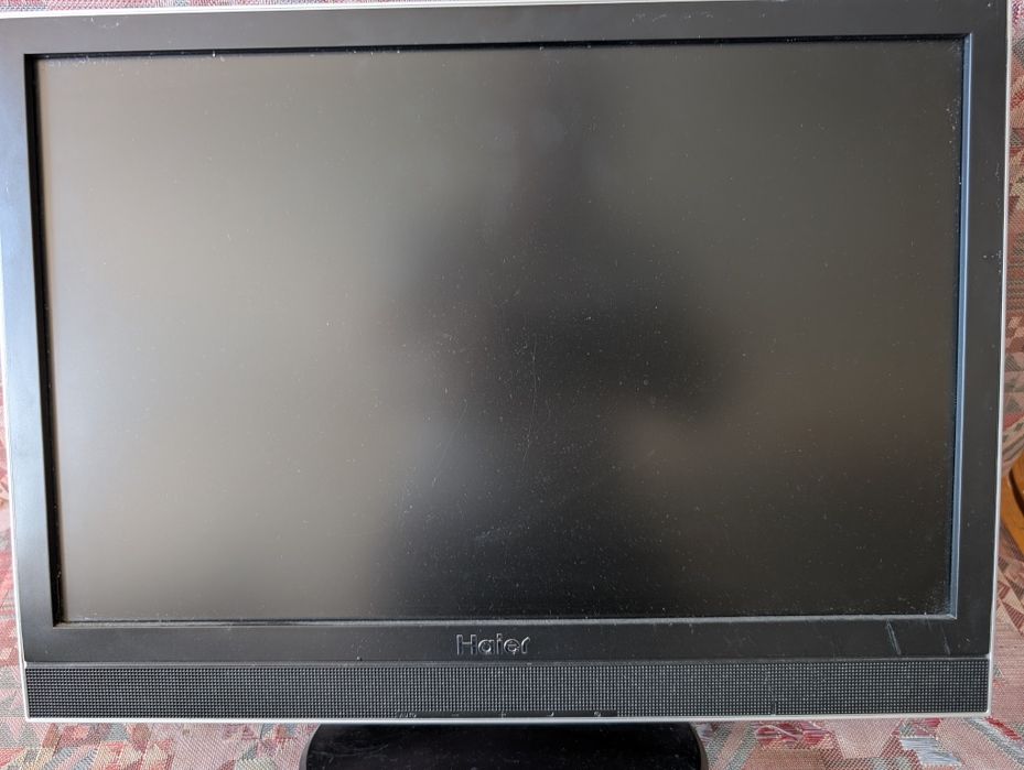 Монитори  различни размери