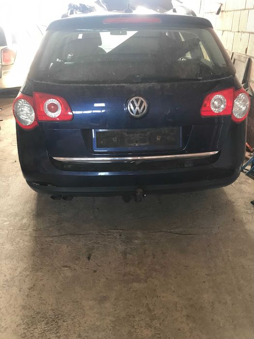 Dezmembrez-Piese Vw Passat B6 4Motion 2010 E5 CBAB 140 Cp
