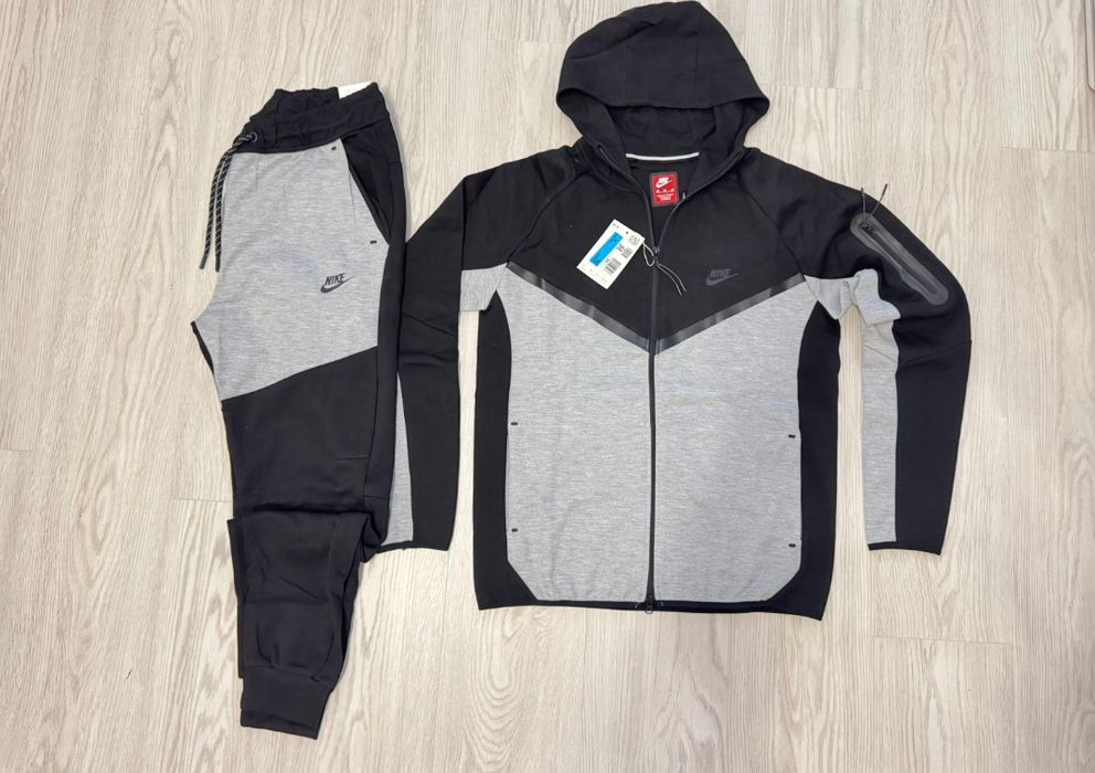 ULTIMELE BUCATI!! Compleu Bluza / Pantaloni Trening Nike Tech Fleece Gri / Negru  Marimi S-XXL Unisex