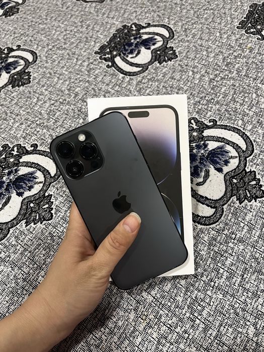 Продам Айфон 14 про макс