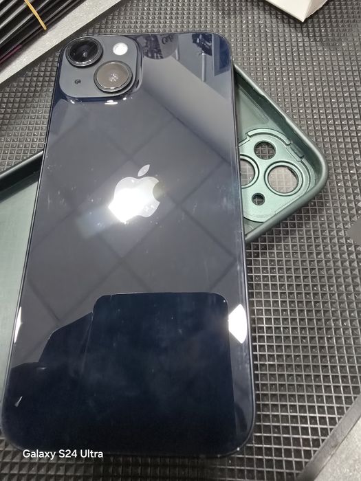 Iphone 14  в гаранция до май