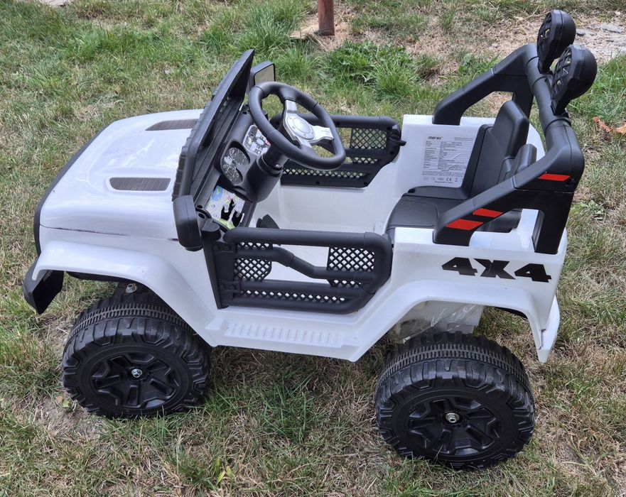Jeep pentru copii,  masina cu telecomanda