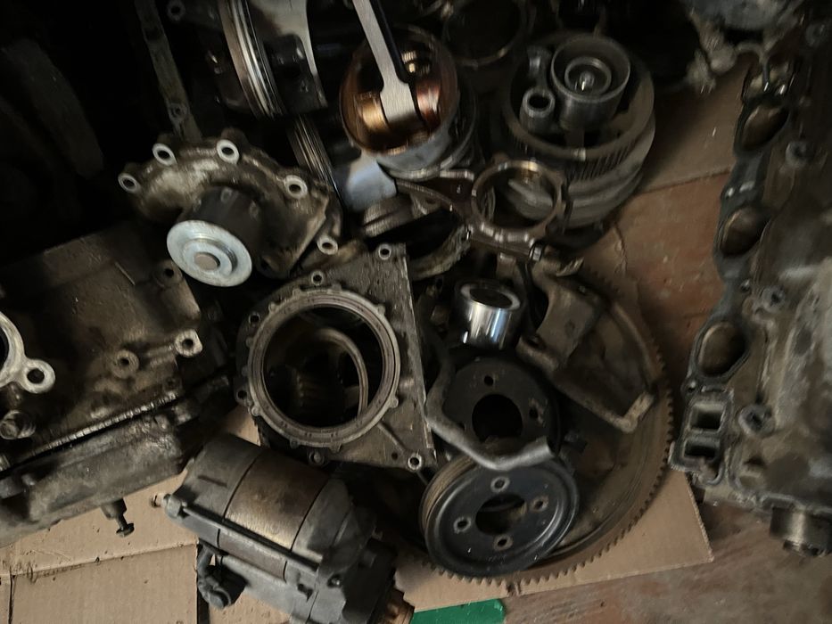 Запчасти на руннер тойота 2002г